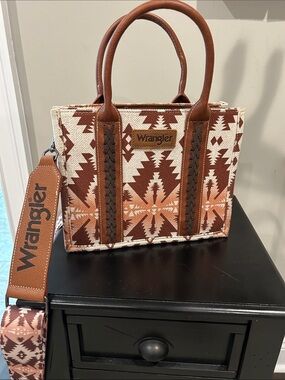 Wrangler Brown & Cream Aztec Mini Tote with Tan Accents/ Like New Condition!!